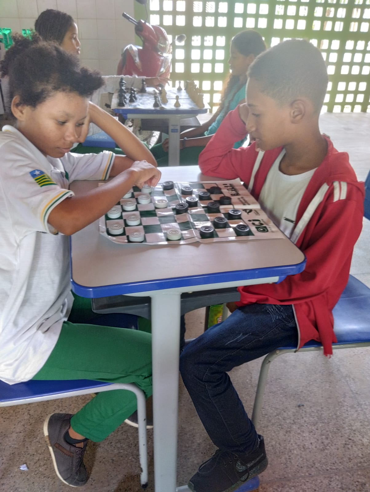 Centro da Juventude e Unicentro realizam curso de xadrez para