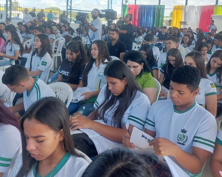 Atividades especiais movimentam aulas de Língua Portuguesa nas